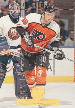 #54 Mikael Renberg - Philadelphia Flyers - 1994-95 Leaf Hockey