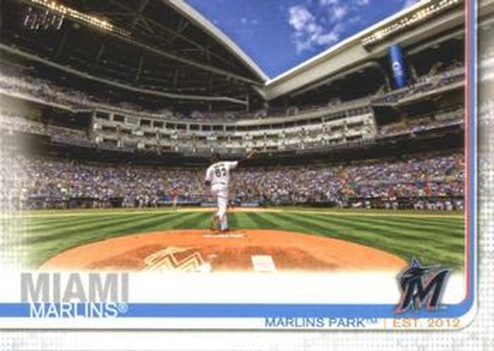 #555 Marlins Park - Miami Marlins - 2019 Topps Baseball