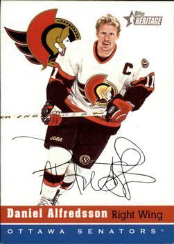 #55 Daniel Alfredsson - Ottawa Senators - 2000-01 Topps Heritage Hockey