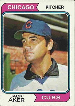 #562 Jack Aker - Chicago Cubs - 1974 Topps Baseball