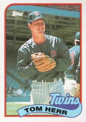 #709 Tom Herr - Minnesota Twins - 1989 Topps Baseball