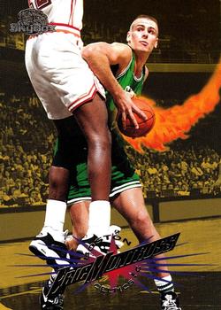 #7 Eric Montross - Boston Celtics - 1995-96 SkyBox Premium Basketball