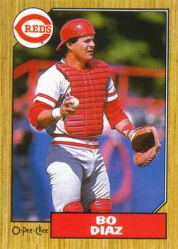 #41 Bo Diaz - Cincinnati Reds - 1987 O-Pee-Chee Baseball