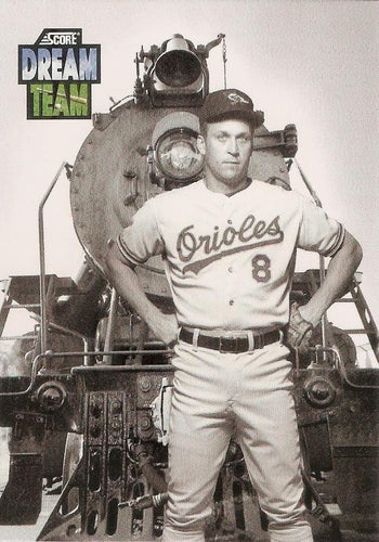 #884 Cal Ripken Jr. - Baltimore Orioles - 1992 Score Baseball
