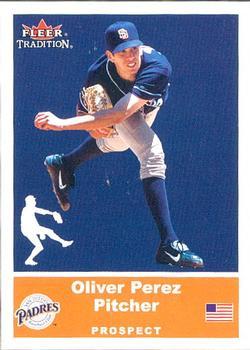#U58 Oliver Perez - San Diego Padres - 2002 Fleer Tradition Update Baseball